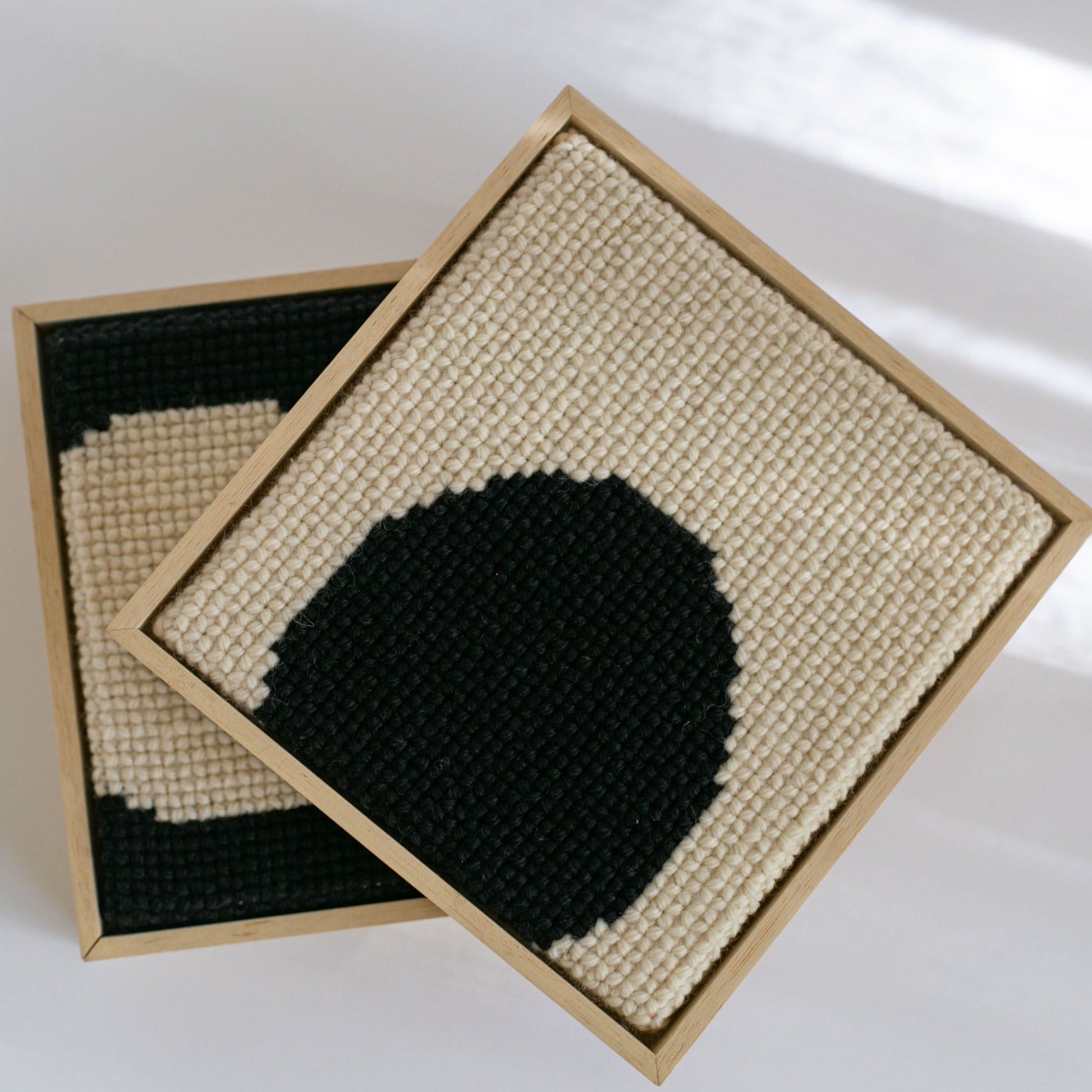 Círculos Complementares - Preto e Branco Luiza Schmidt